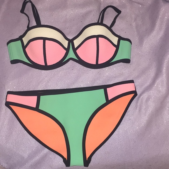 triangl swimwear Other - EUC Triangl 2 Piece Swimsuit